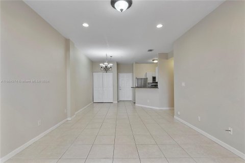 Copropriété à louer à Dania Beach, Floride: 2 chambres, 94.3 m2 № 1351670 - photo 11