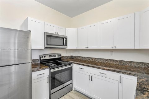 Copropriété à louer à Dania Beach, Floride: 2 chambres, 94.3 m2 № 1351670 - photo 13