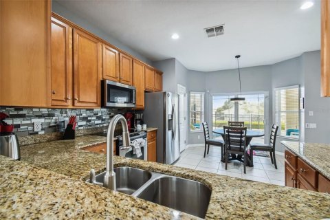 Villa ou maison à vendre à Kissimmee, Floride: 6 chambres, 261.24 m2 № 1353422 - photo 14