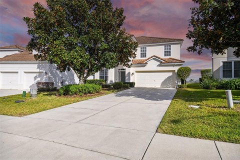 Villa ou maison à vendre à Kissimmee, Floride: 6 chambres, 261.24 m2 № 1353422 - photo 2