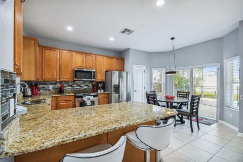 Villa ou maison à vendre à Kissimmee, Floride: 6 chambres, 261.24 m2 № 1353422 - photo 17