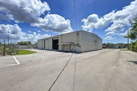 Propiedad comercial en venta en New Port Richey, Florida, 2024.62 m2 № 1248454 - foto 9