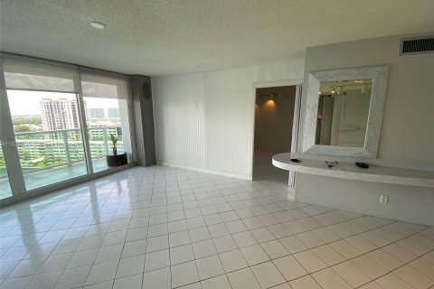 Copropriété à vendre à Sunny Isles Beach, Floride: 2 chambres, 123.65 m2 № 1037502 - photo 18