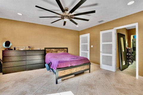 Casa en venta en Southwest Ranches, Florida, 4 dormitorios, 202.43 m2 № 1073204 - foto 20
