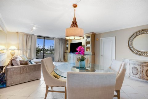 Copropriété à vendre à Hallandale Beach, Floride: 1 chambre, 88.26 m2 № 1399805 - photo 13