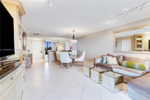 Condominio en venta en Hallandale Beach, Florida, 1 dormitorio, 88.26 m2 № 1399805 - foto 19