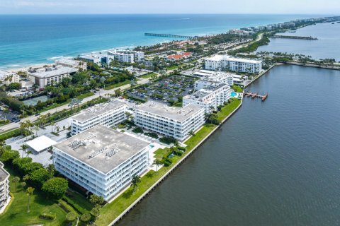 Condominio en venta en Palm Beach, Florida, 2 dormitorios, 154.12 m2 № 1068155 - foto 19