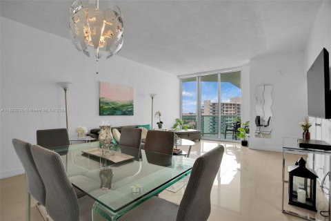 Copropriété à vendre à Hollywood, Floride: 1 chambre, 73.3 m2 № 1270760 - photo 5