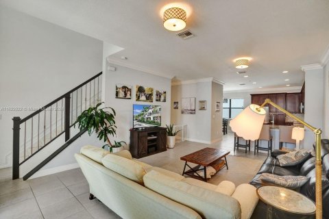 Adosado en venta en Pembroke Pines, Florida, 3 dormitorios, 188.87 m2 № 1270764 - foto 20