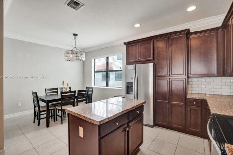 Adosado en venta en Pembroke Pines, Florida, 3 dormitorios, 188.87 m2 № 1270764 - foto 15