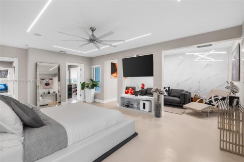 Casa en venta en Miami, Florida, 4 dormitorios, 325.07 m2 № 1380456 - foto 26