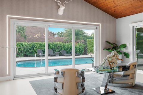 Villa ou maison à vendre à Miami, Floride: 4 chambres, 325.07 m2 № 1380456 - photo 21