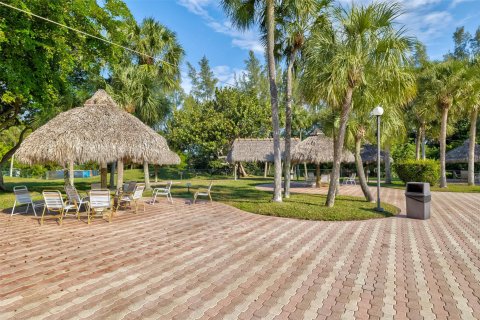 Condo in Margate, Florida, 1 bedroom  № 1020039 - photo 13