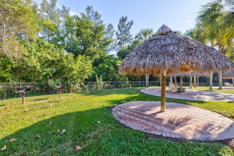 Condo in Margate, Florida, 1 bedroom  № 1020039 - photo 12