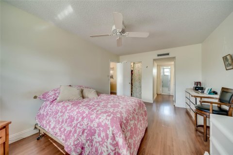 Condo in Margate, Florida, 1 bedroom  № 1020039 - photo 25