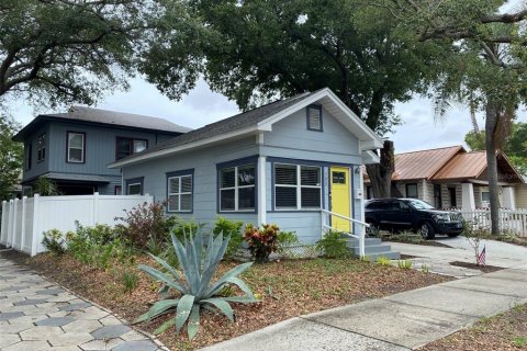 Villa ou maison à louer à Saint Petersburg, Floride: 1 chambre, 62.99 m2 № 1349091 - photo 1