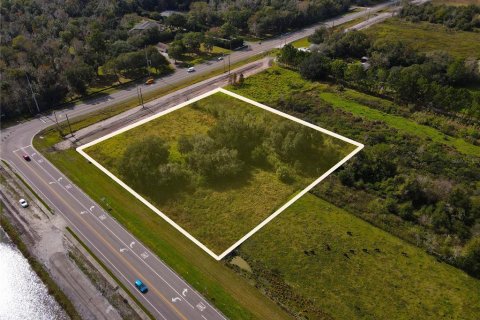 Terreno en venta en Lakeland, Florida № 1349134 - foto 1