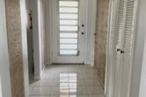 Copropriété à vendre à Deerfield Beach, Floride: 2 chambres, 118.17 m2 № 1031392 - photo 12