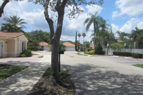 House in Weston, Florida 4 bedrooms, 146.04 sq.m. № 1226759 - photo 3