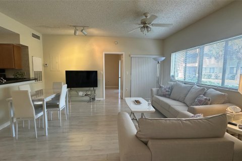 Condo in Fort Lauderdale, Florida, 2 bedrooms  № 1226681 - photo 20