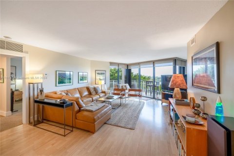 Condominio en venta en Miami, Florida, 2 dormitorios, 121.89 m2 № 1398414 - foto 2