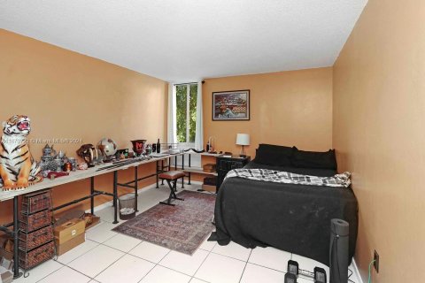 Condominio en venta en Miami, Florida, 1 dormitorio, 72.09 m2 № 1398412 - foto 13