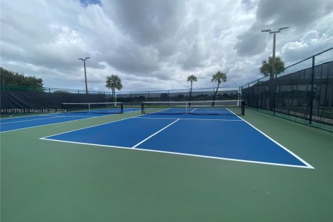 Condo in Delray Beach, Florida, 1 bedroom  № 1398379 - photo 25