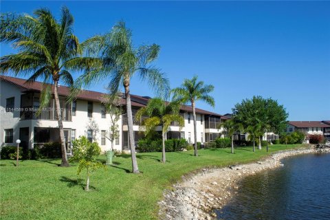Купить коммерческую недвижимость в Нейплс, Флорида № 1049471 - фото 22