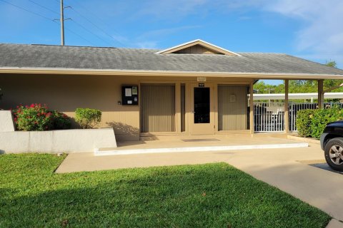 Condo in Stuart, Florida, 2 bedrooms  № 1065700 - photo 10