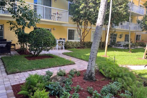 Condo in Fort Lauderdale, Florida, 2 bedrooms  № 1059013 - photo 30