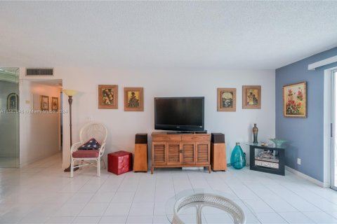 Condominio en venta en Dania Beach, Florida, 2 dormitorios, 110.55 m2 № 1095953 - foto 11