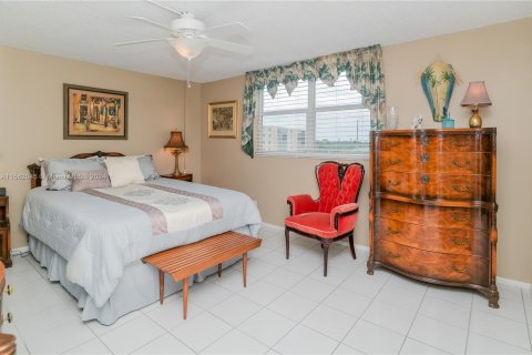 Condominio en venta en Dania Beach, Florida, 2 dormitorios, 110.55 m2 № 1095953 - foto 26