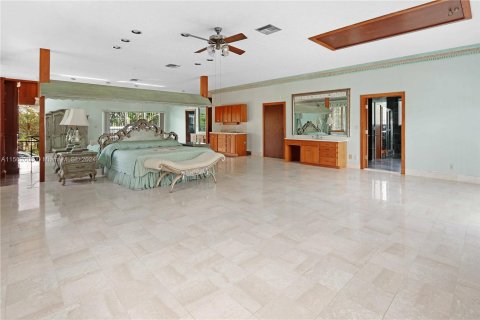 Casa en venta en Homestead, Florida, 3 dormitorios, 556.3 m2 № 1096096 - foto 28