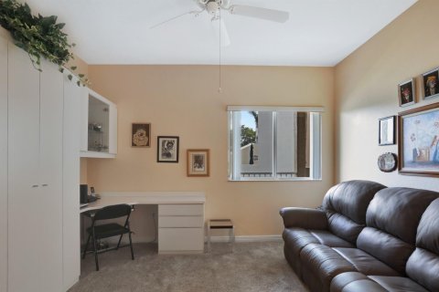 Condo in Tamarac, Florida, 2 bedrooms  № 1020132 - photo 20