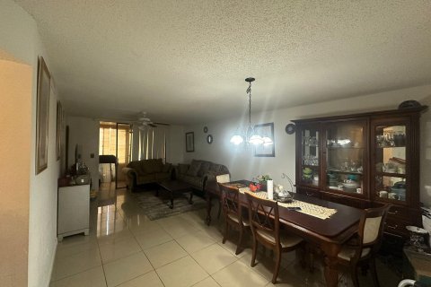 Copropriété à vendre à North Lauderdale, Floride: 2 chambres, 92.9 m2 № 1161646 - photo 12