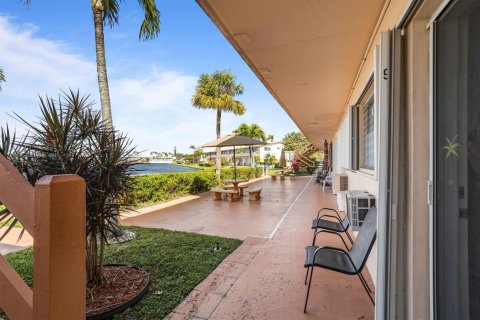 Copropriété à vendre à Hallandale Beach, Floride: 1 chambre, 58.06 m2 № 1037970 - photo 23