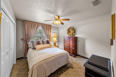 Casa en venta en Brandon, Florida, 4 dormitorios, 279.54 m2 № 1041512 - foto 26