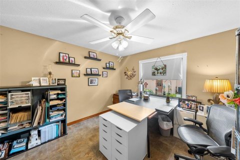 Casa en venta en Brandon, Florida, 4 dormitorios, 279.54 m2 № 1041512 - foto 27