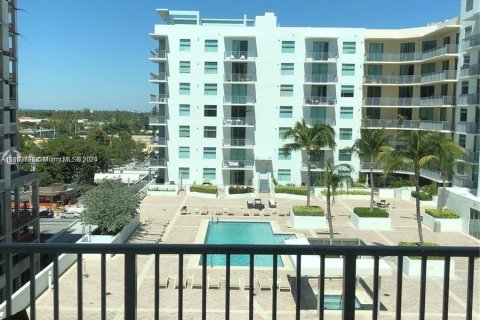 Condominio en venta en Hollywood, Florida, 1 dormitorio, 75.25 m2 № 1375028 - foto 12