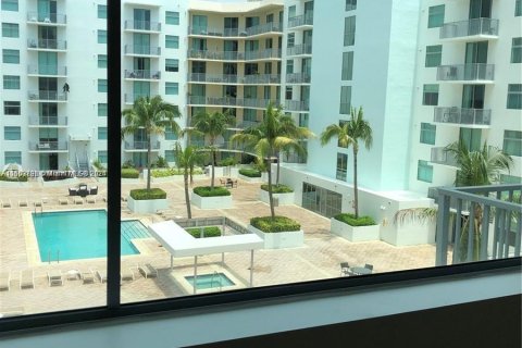 Condominio en venta en Hollywood, Florida, 1 dormitorio, 75.25 m2 № 1375028 - foto 19