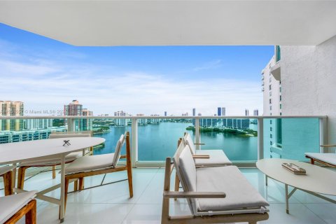 Condo in Aventura, Florida, 4 bedrooms  № 1070007 - photo 24