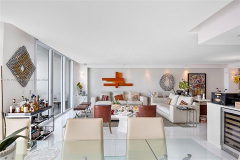 Condo in Aventura, Florida, 4 bedrooms  № 1070007 - photo 28