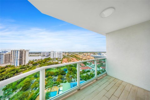 Condo in Aventura, Florida, 4 bedrooms  № 1070007 - photo 17