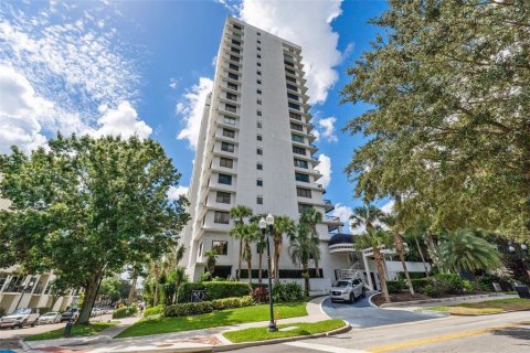 Copropriété à louer à Orlando, Floride: 2 chambres, 124.3 m2 № 1358276 - photo 1