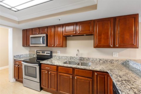 Condominio en alquiler en Orlando, Florida, 2 dormitorios, 124.3 m2 № 1358276 - foto 9