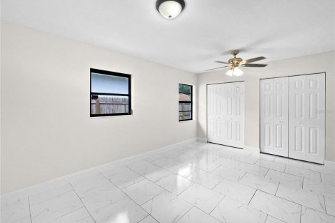 Villa ou maison à vendre à Tampa, Floride: 3 chambres, 109.16 m2 № 1358275 - photo 5