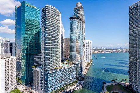 Condominio en venta en Miami, Florida, 2 dormitorios, 139.35 m2 № 1071849 - foto 3