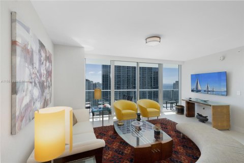 Condo in Miami, Florida, 2 bedrooms  № 1071849 - photo 11