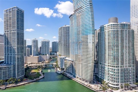 Condominio en venta en Miami, Florida, 2 dormitorios, 139.35 m2 № 1071849 - foto 28