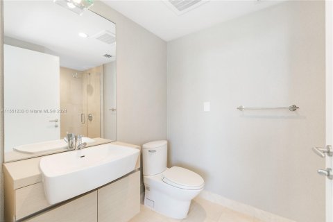 Copropriété à vendre à Miami, Floride: 2 chambres, 139.35 m2 № 1071849 - photo 27